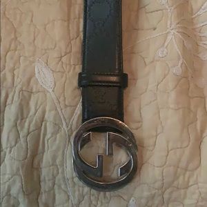 Gucci belt 490 retail asking 275 obo